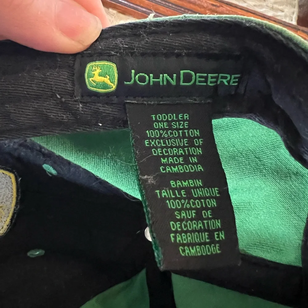JOHN DEERE Classic Embroidered Logo Youth Sized Casual Ball Cap Green Yellow‎